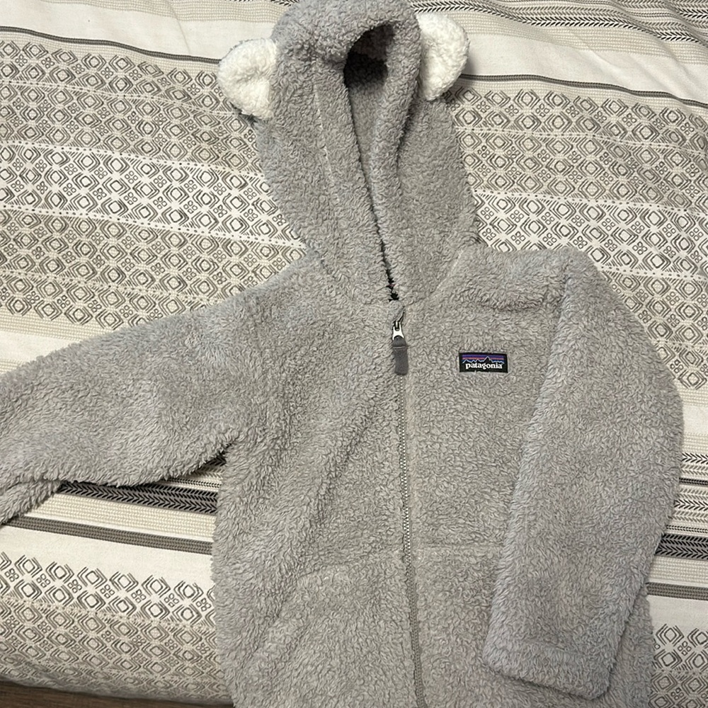 Patagonia furry friends hooded fleece 3T jacket